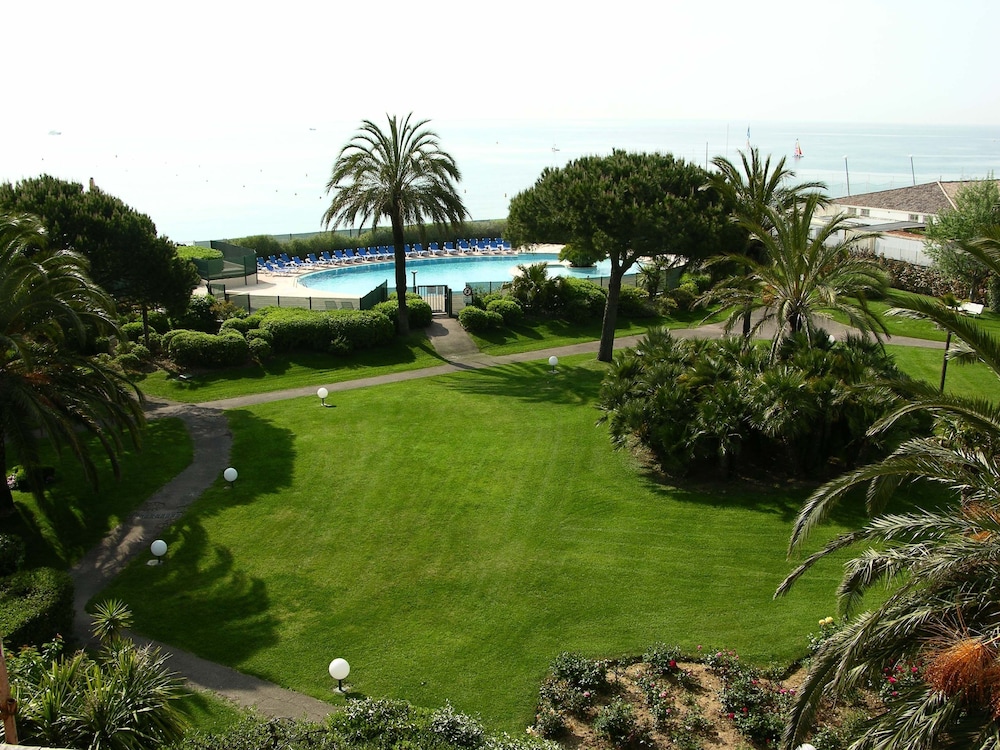 Bahia Hotel 42/50