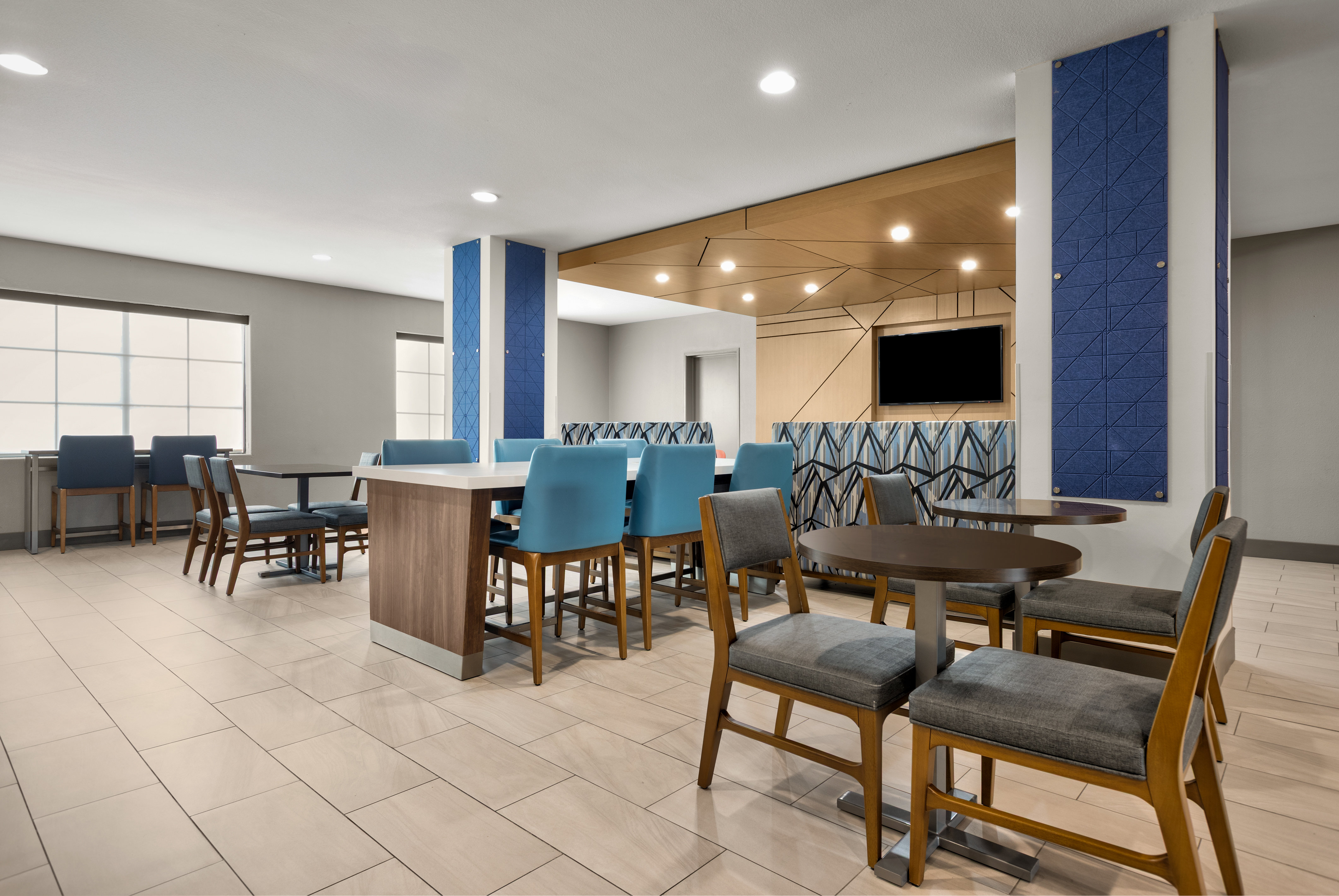 Holiday Inn Express Hotel Suites Marble Falls 43/64