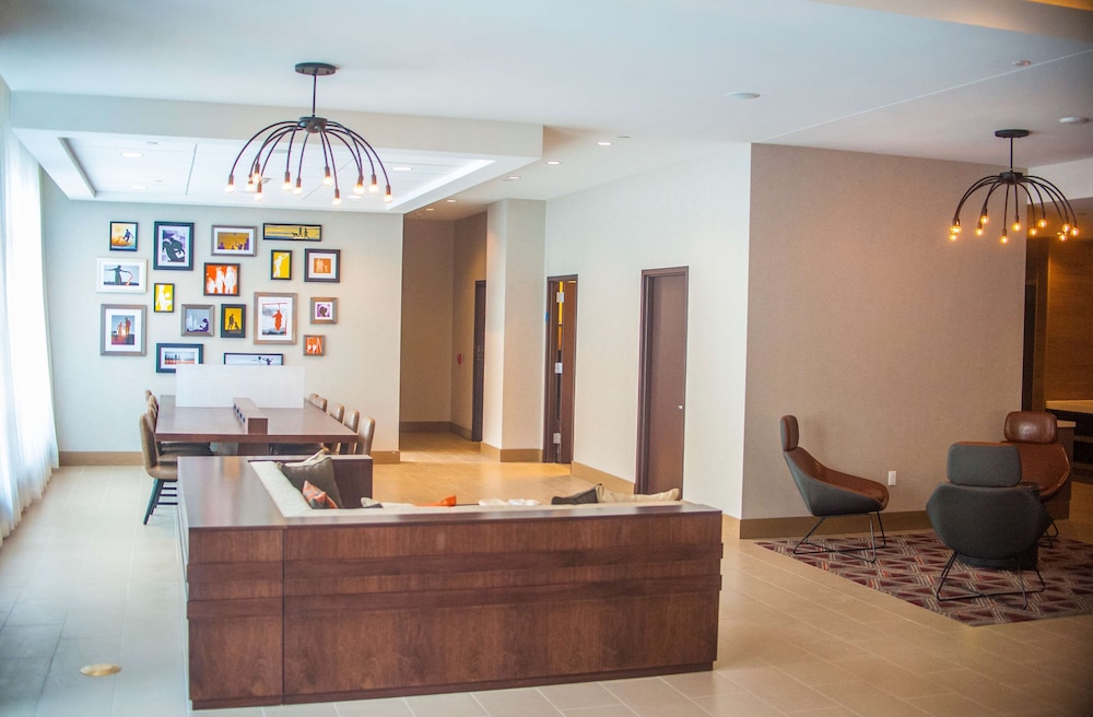 Hyatt Place Denver Downtown 6/50
