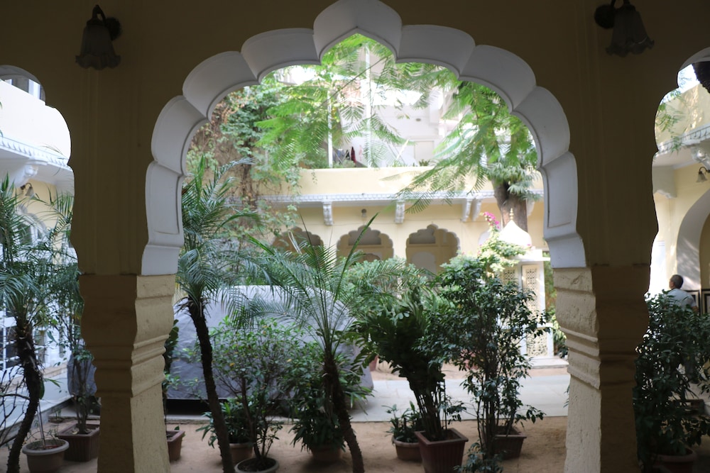 Khatu Haveli 54/61
