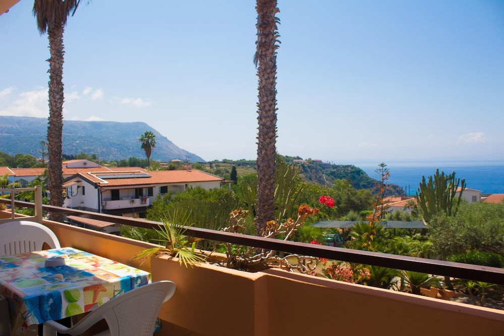 Residence Esmeraldo 39/43