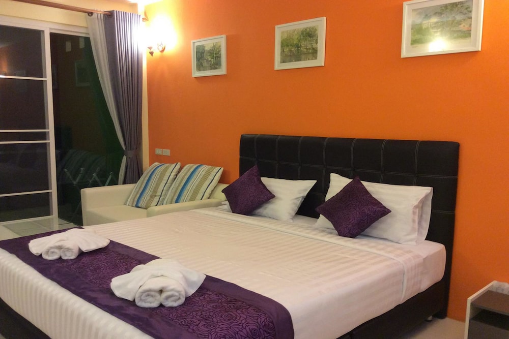 Greenseaviewresort Bangsaphan 26/50