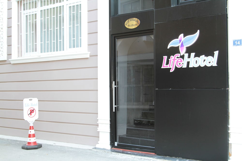 Life Hotel 3/50