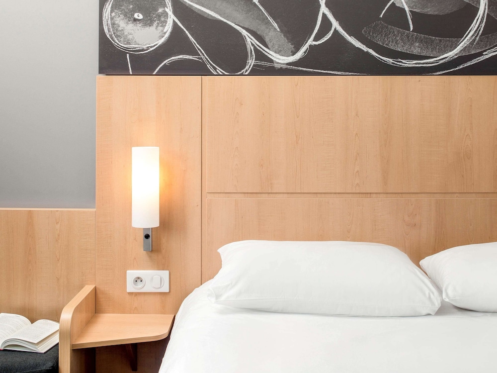 Ibis Montceau Les Mines 14/47
