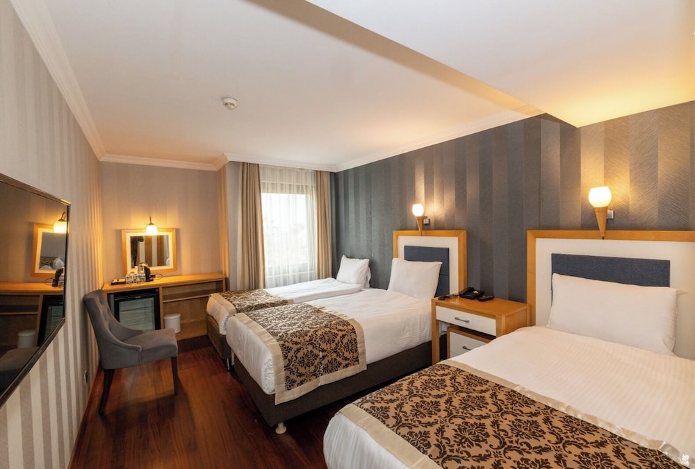 Aven Hotel 45/60