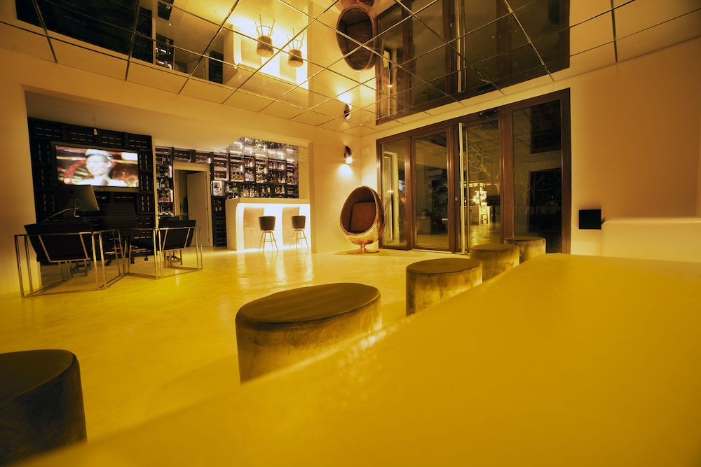 PAIISE Hotels 45/58