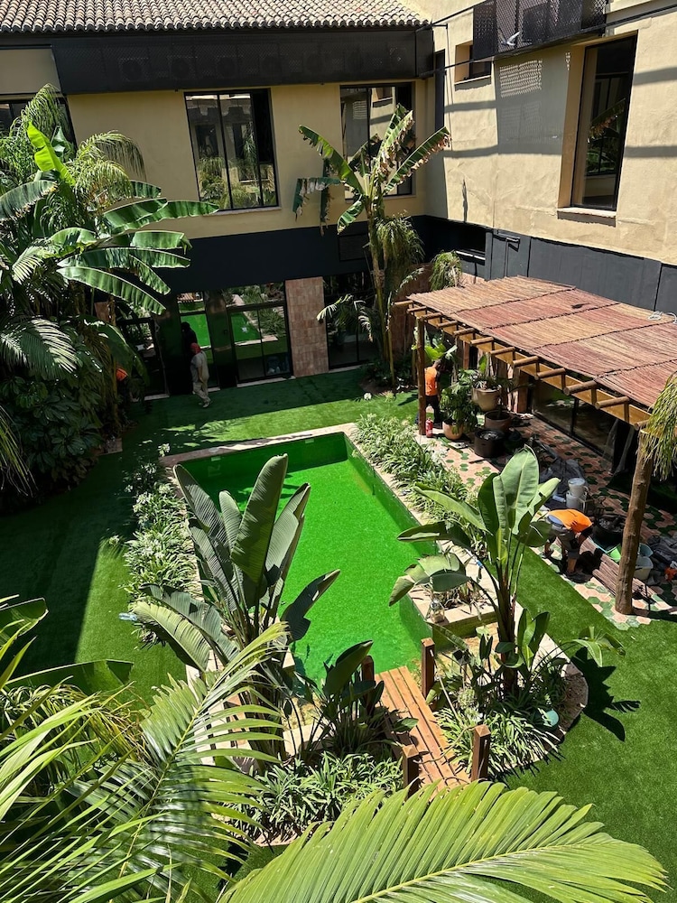 Saman Boutique Hotel 44/50