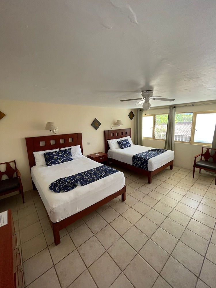 Hotel Balneario San Juan Cosalá 10/37