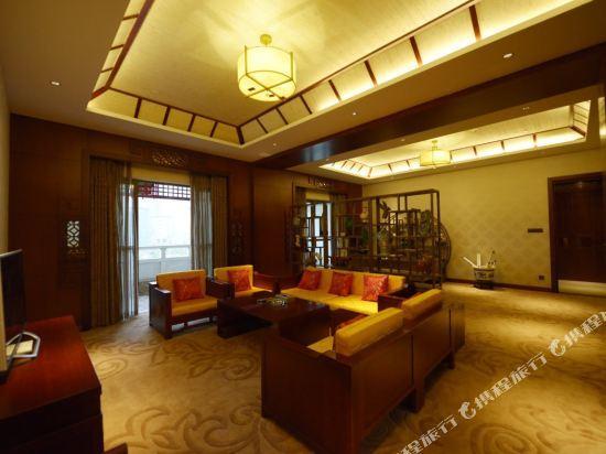 Gongzhou Hotel 32/41