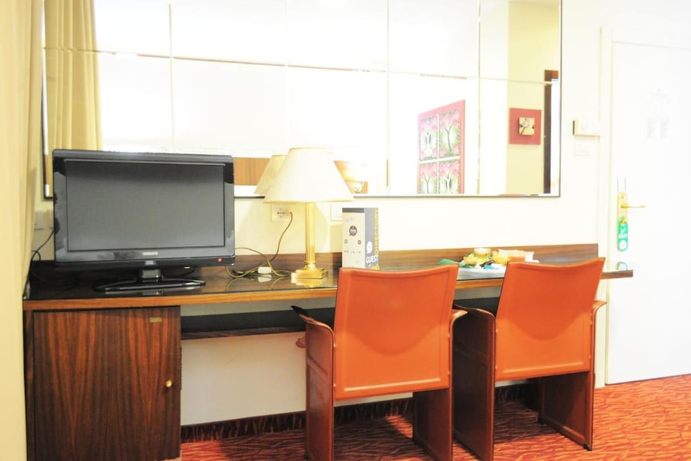 Hotel Maggiore Bologna 51/63