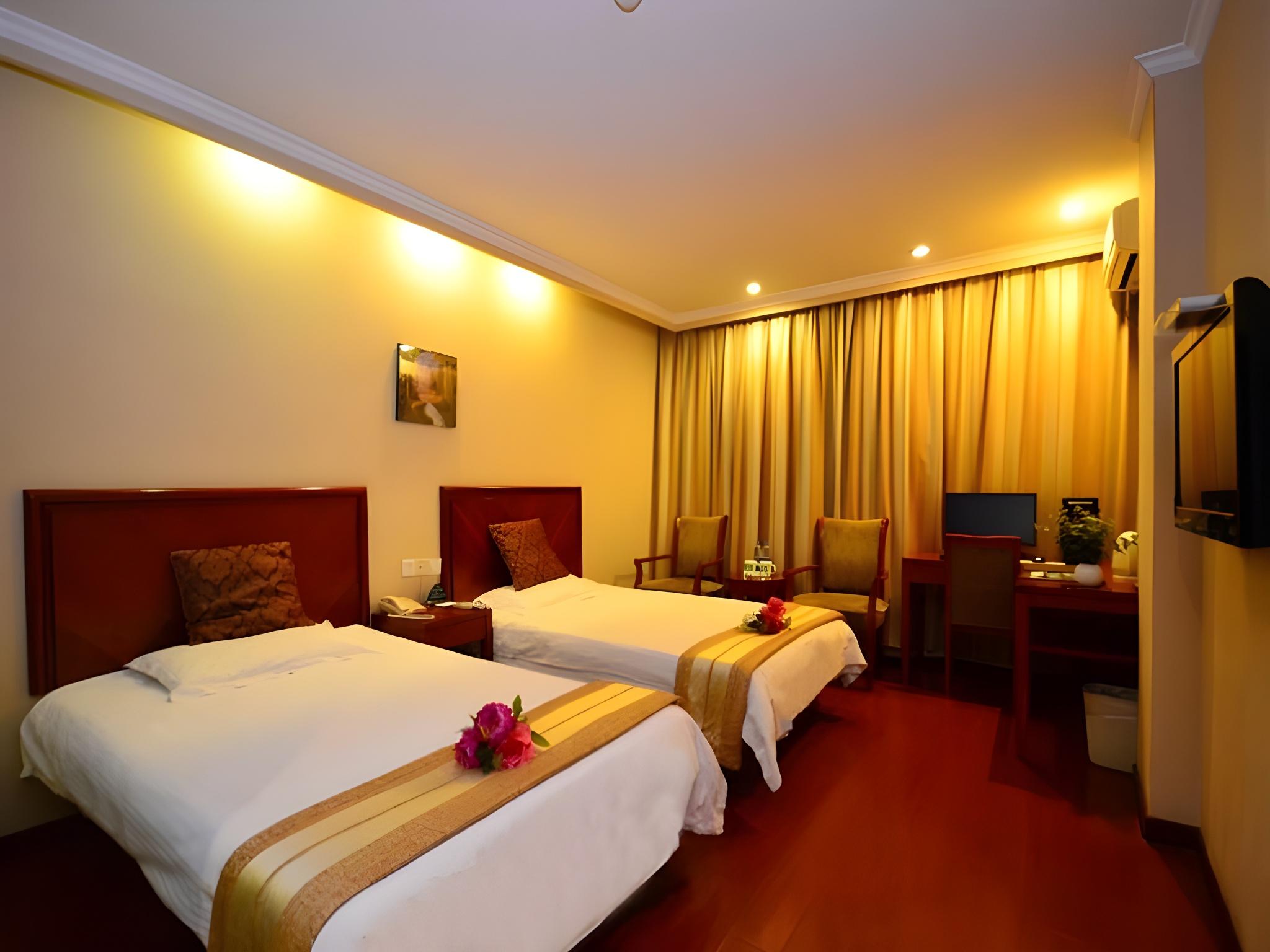 GreenTree Inn Xuzhou Yunlong District West Gate of Yunlong Public Park Express Hotel 7/22