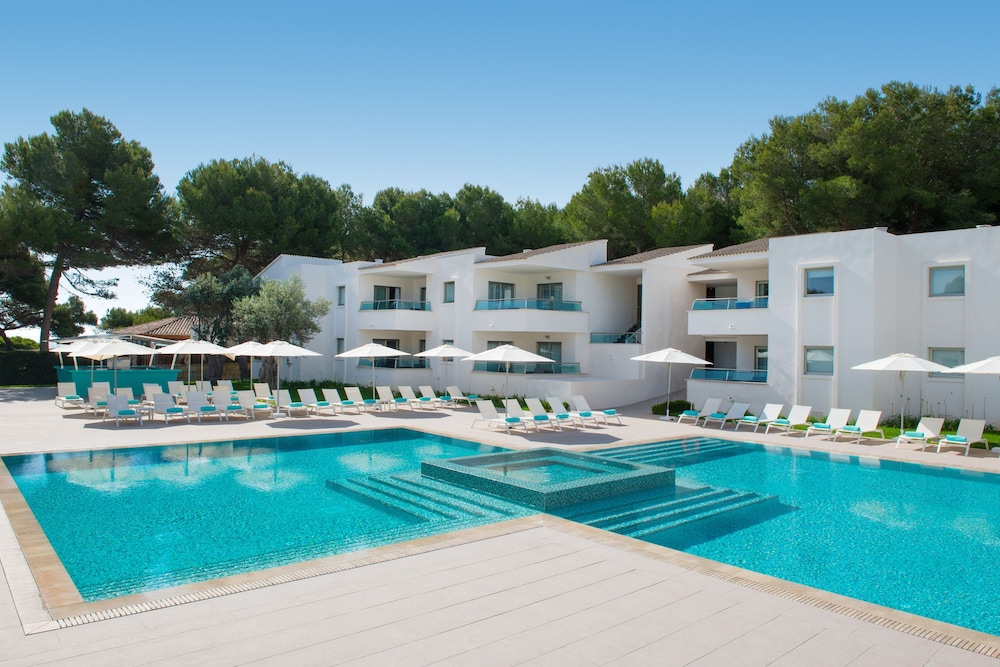 Iberostar Selection Playa De Muro Village 4/64