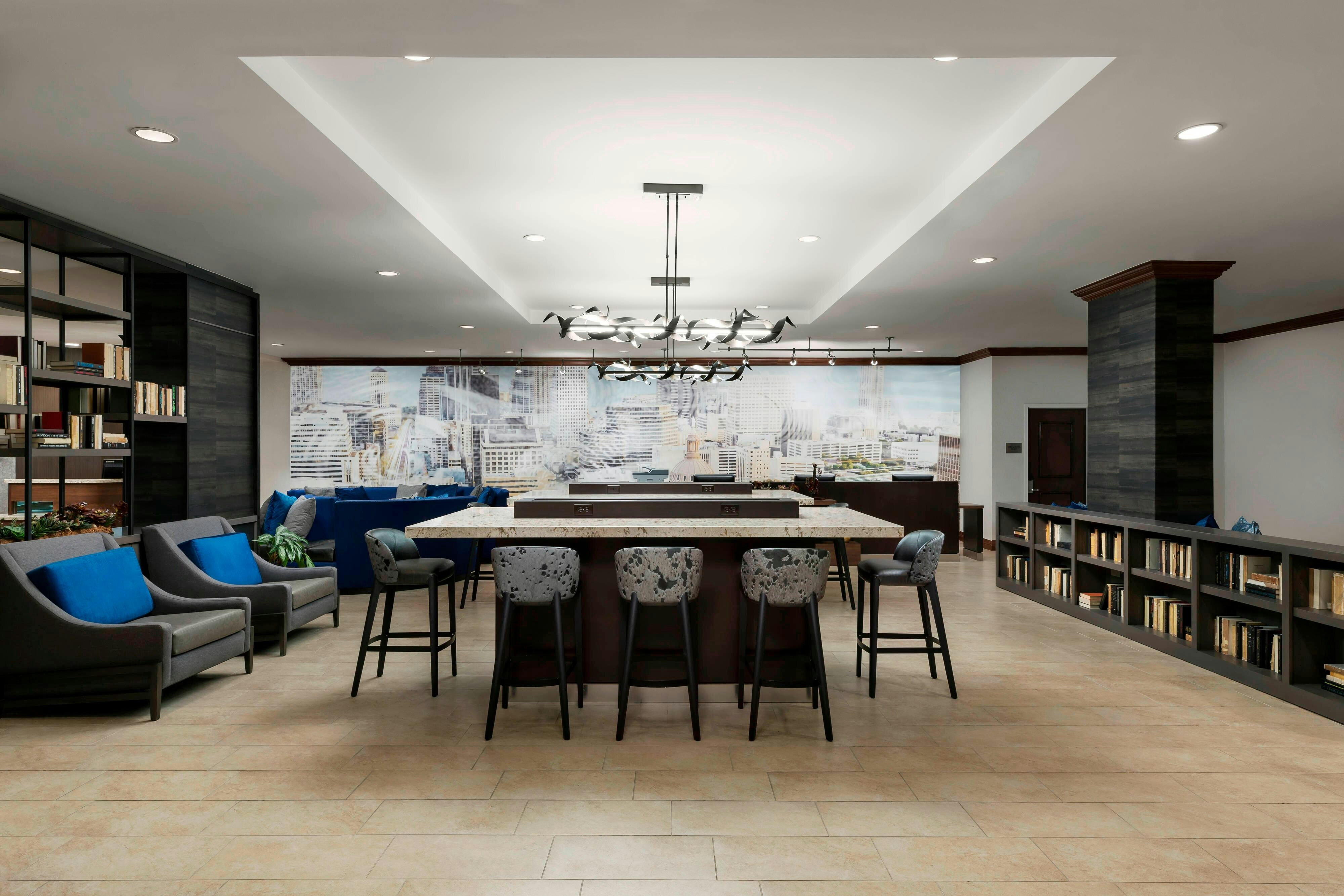 Courtyard By Marriott Austin Downtown Convention Center 16/25