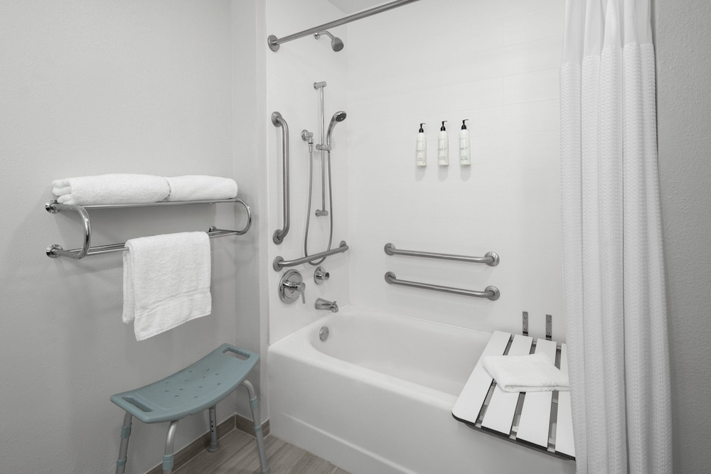جناح بسريرين كوين مع سرير سحّاب إضافي لذوي الإعاقة، Springhill Suites Pinehurst Southern Pines 3/5