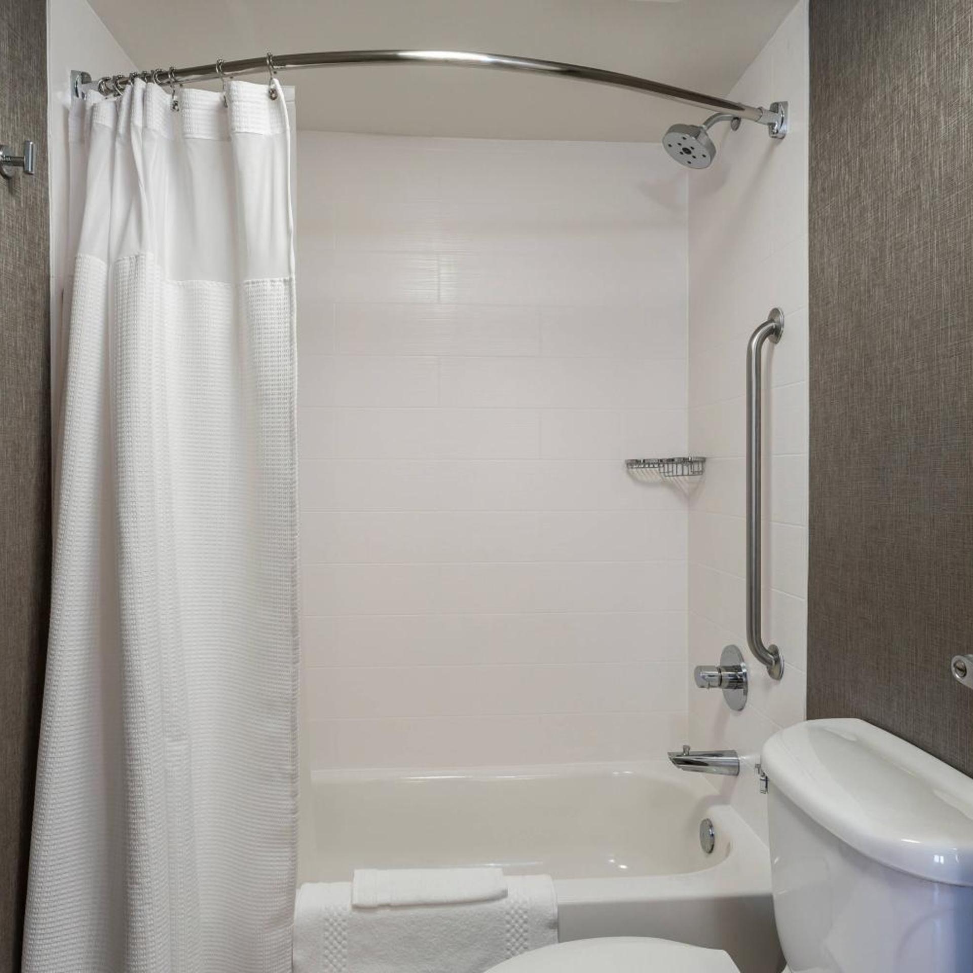 جناح بسرير مزدوج مع أريكة لذوي الإعاقة، SpringHill Suites Austin The Domain Area 5/8