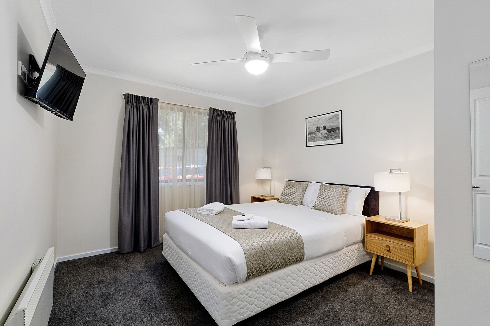 2 Bedrooms, Spa, Cottage, 1 Queen and 2 Bunk Beds, 5 Beds