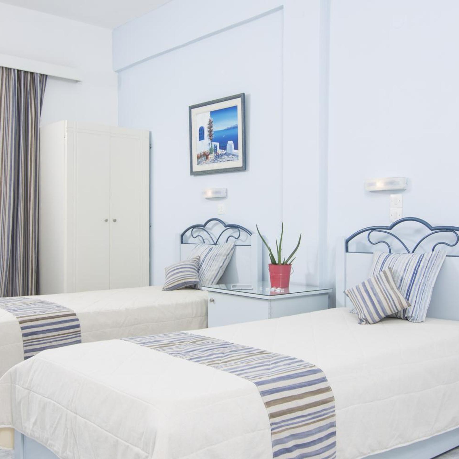 Room, Double or Twin Bed