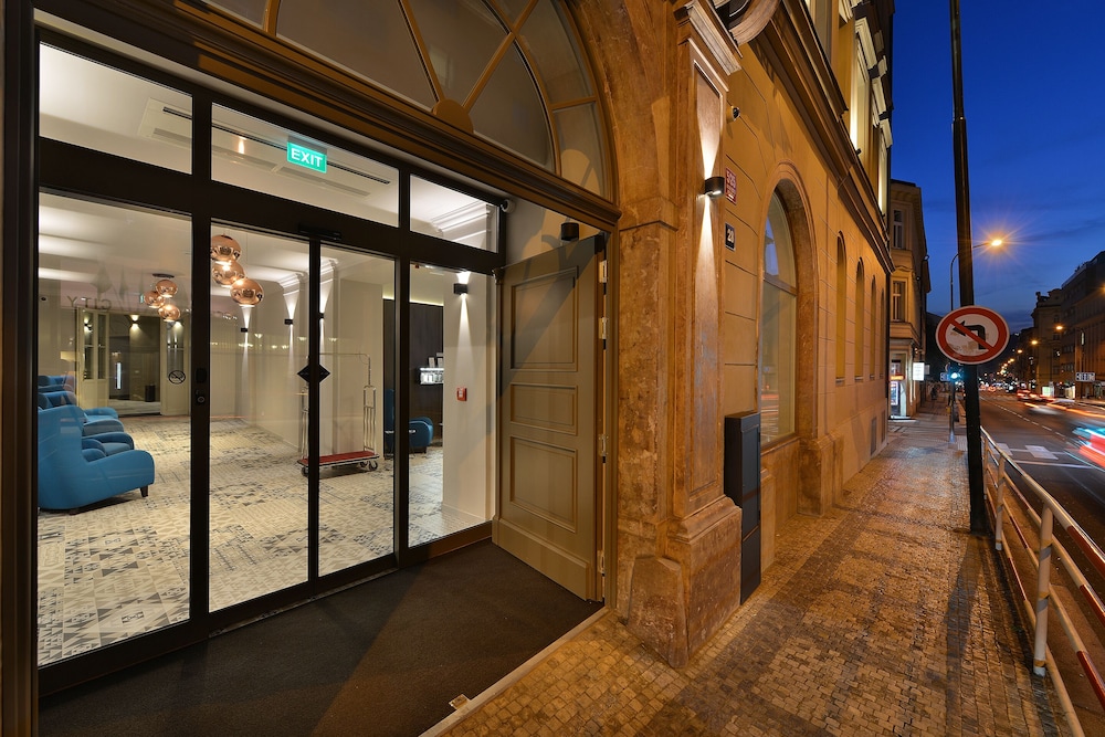 Ea Hotel New Town 47/47