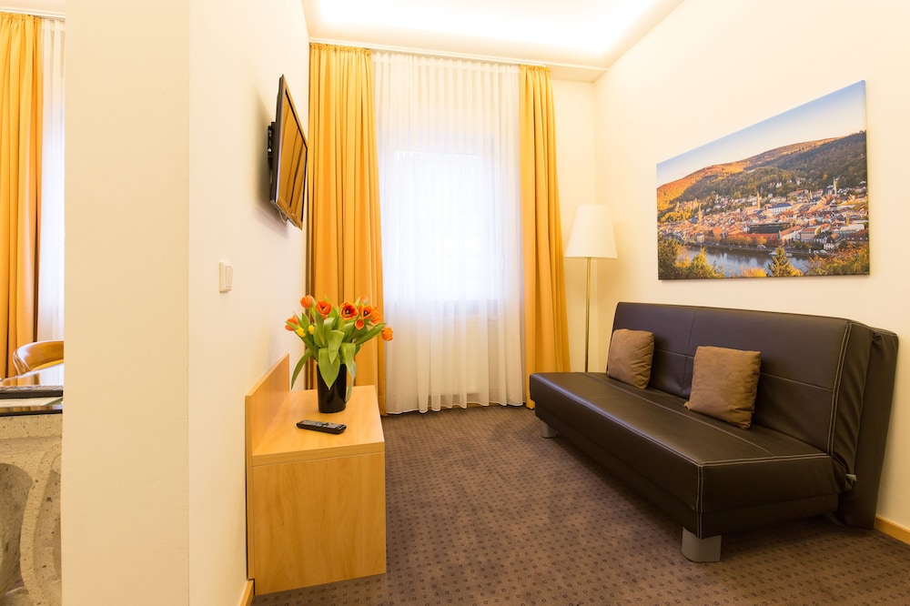 HOTEL HEIDELBERGER HOF 44/65