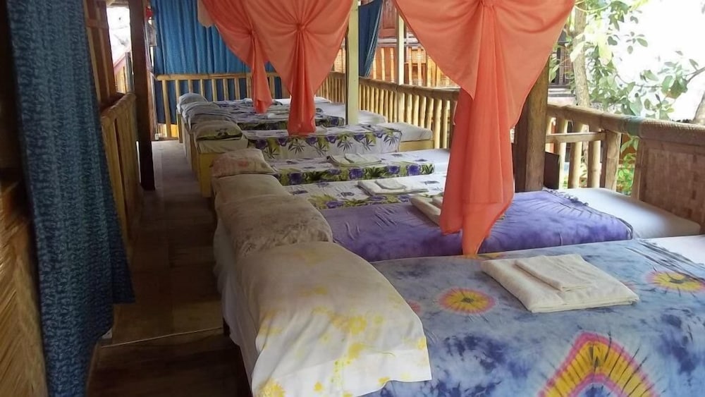Boracay Moreno's Lodging 35/45