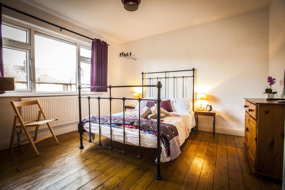 Stunning Central Richmond With Garden 5/34