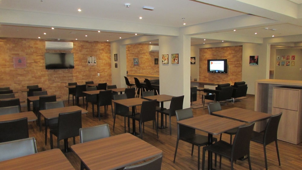 Play Hotel 36/47