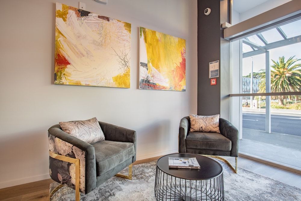 Sojourn Apartment Hotel Riddiford Street Limited 44/54