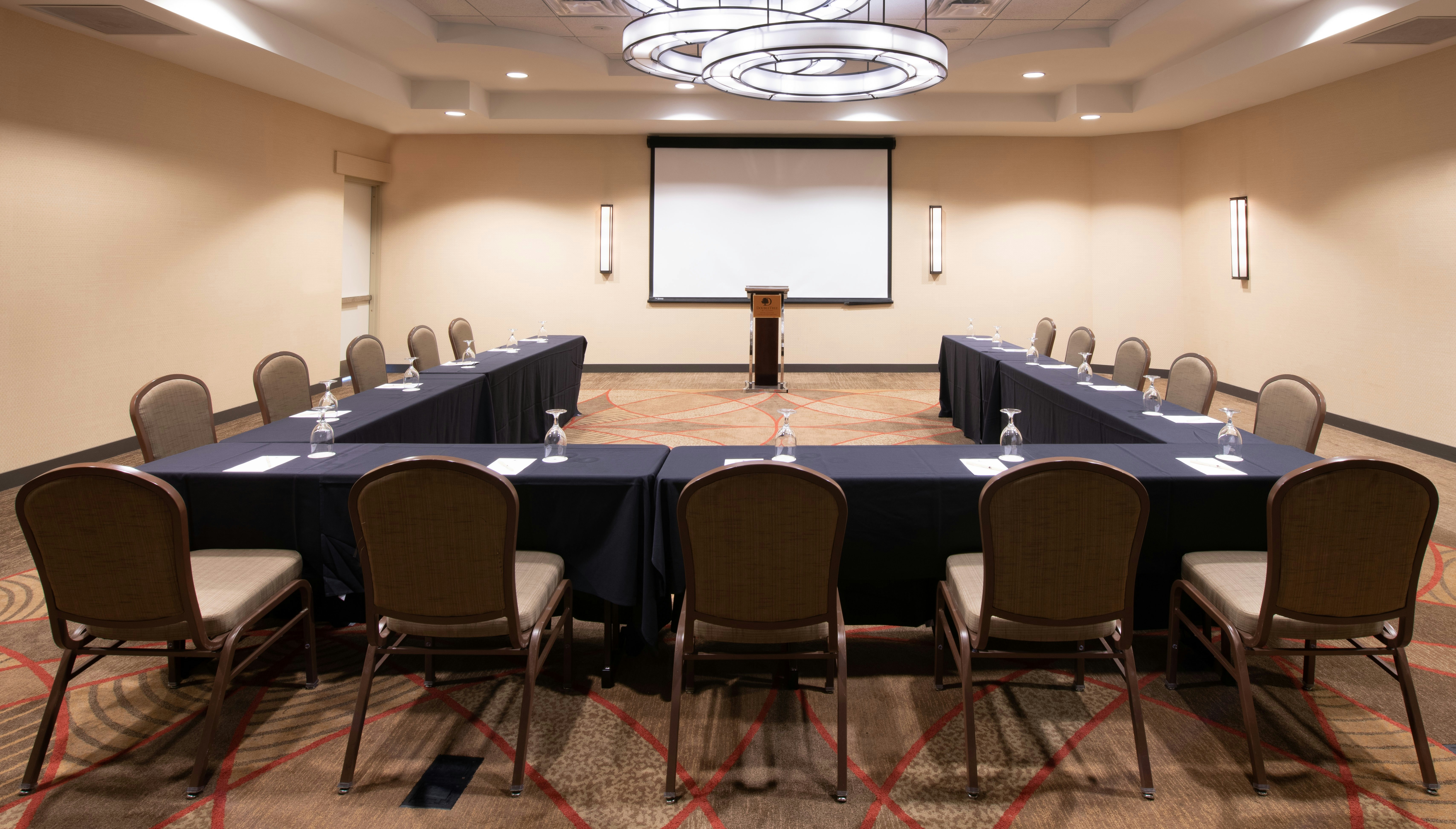 DOUBLETREE BY HILTON HOTEL AND SUITES CHARLESTON AIRPORT 51/60