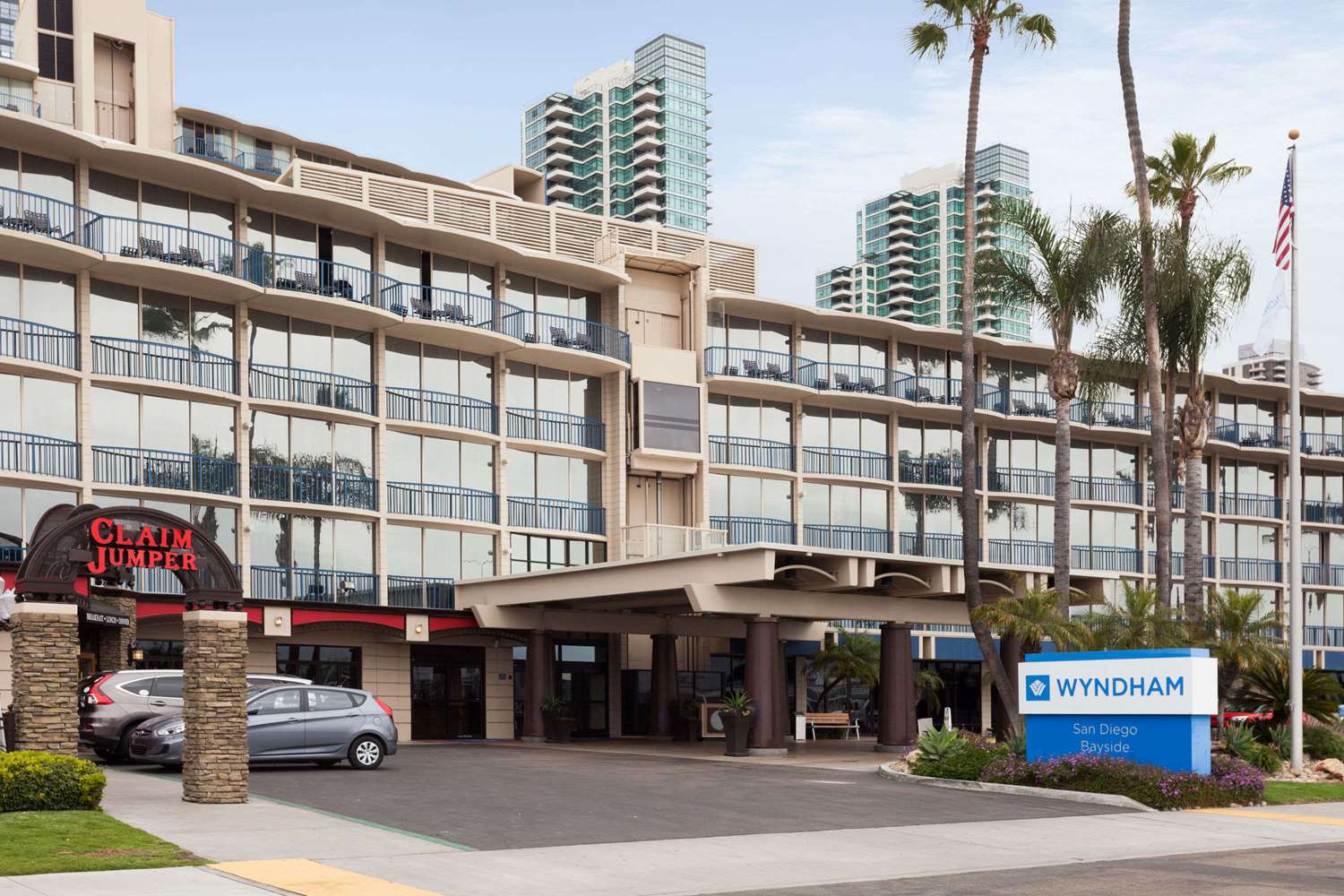 Wyndham San Diego Bayside 21/26