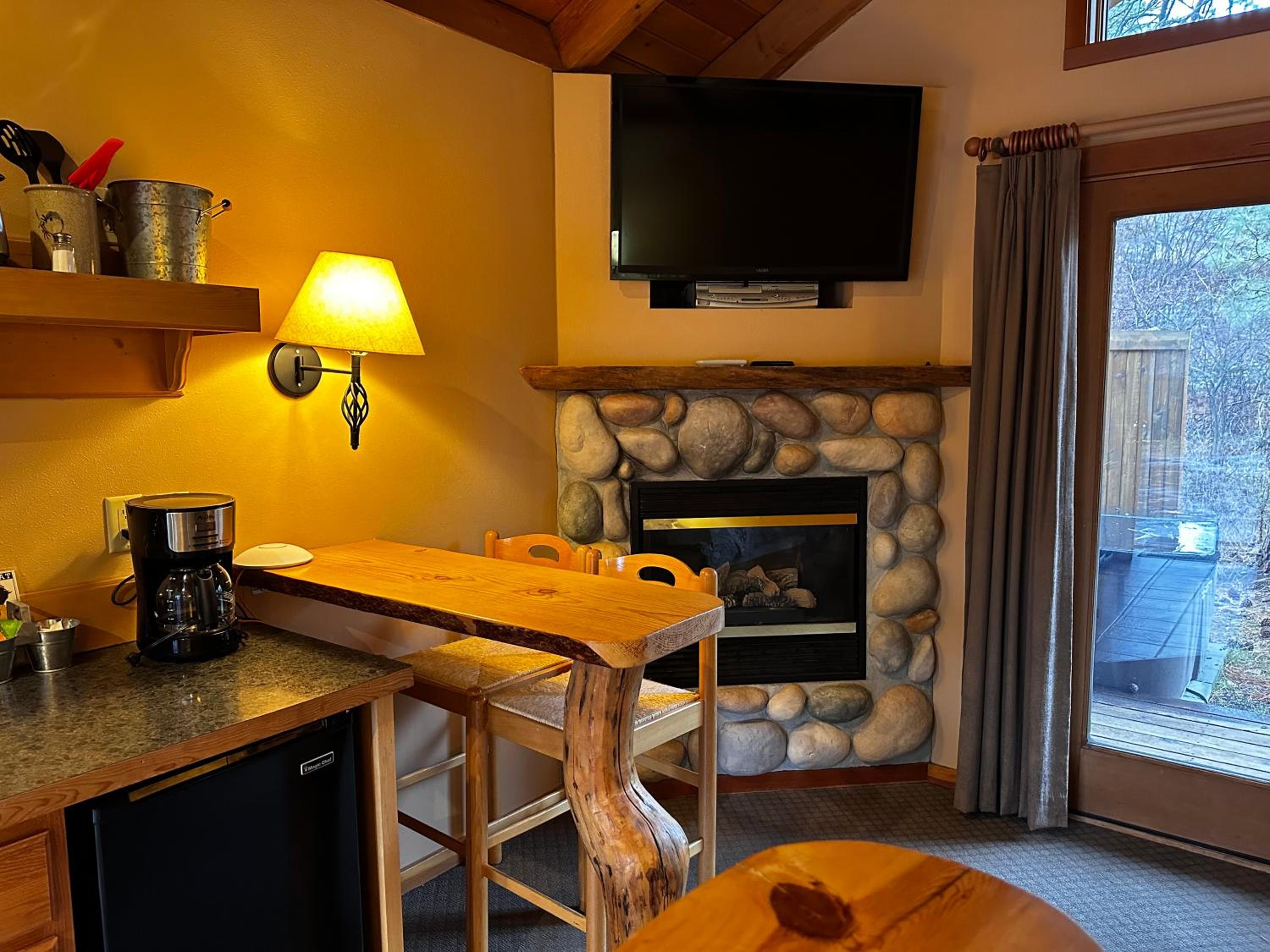 Chewuch Inn & Cabins 9/24