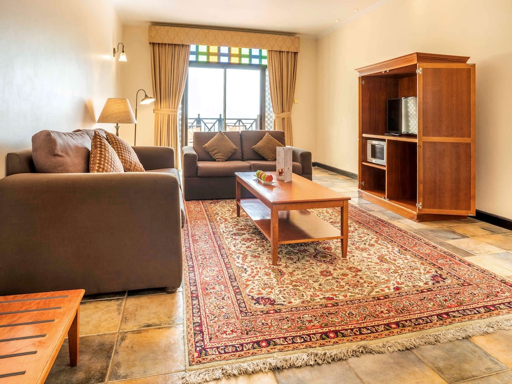 Novotel Al Dana Resort 51/75