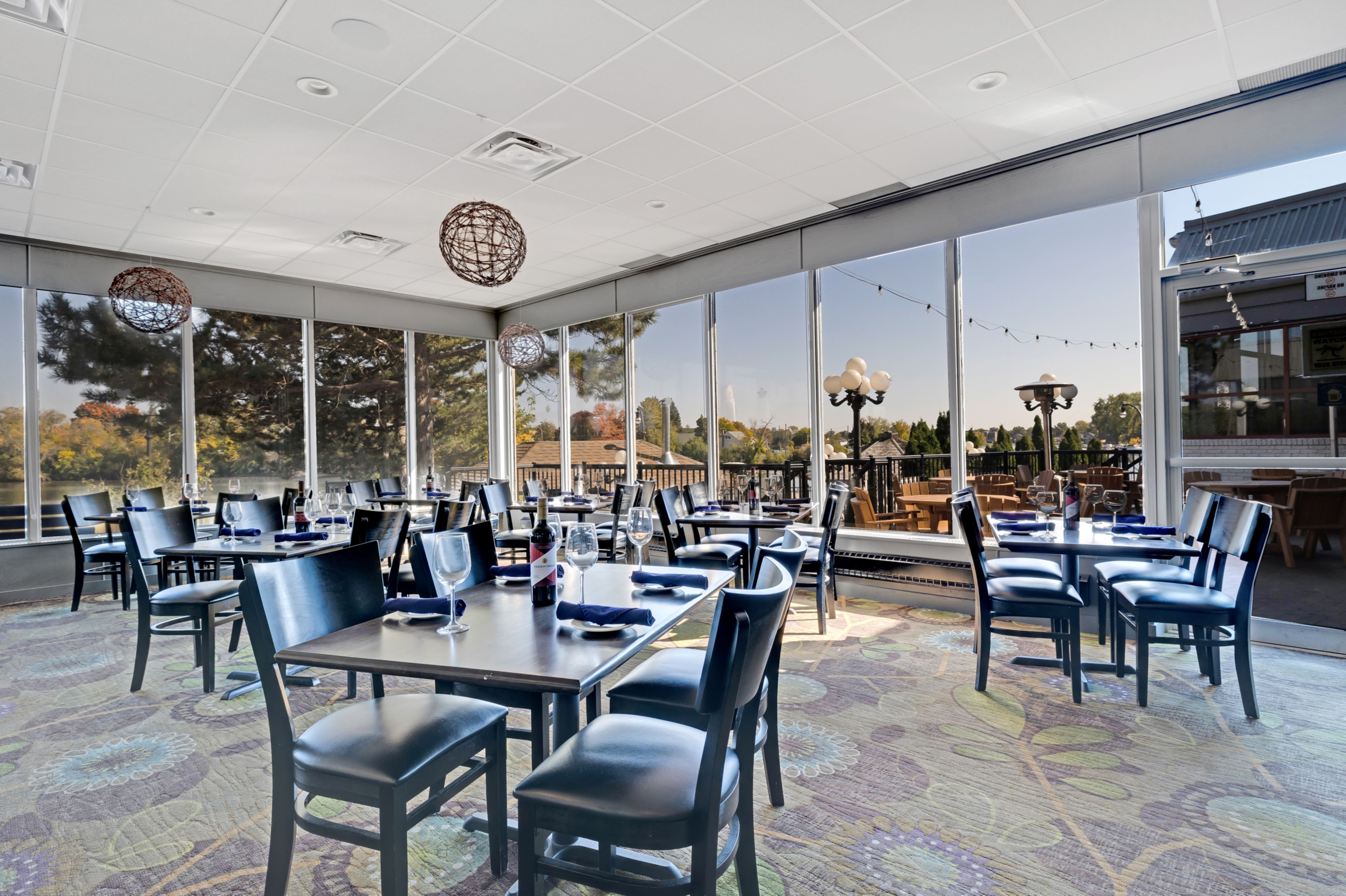 Holiday Inn Peterborough Waterfront 53/70