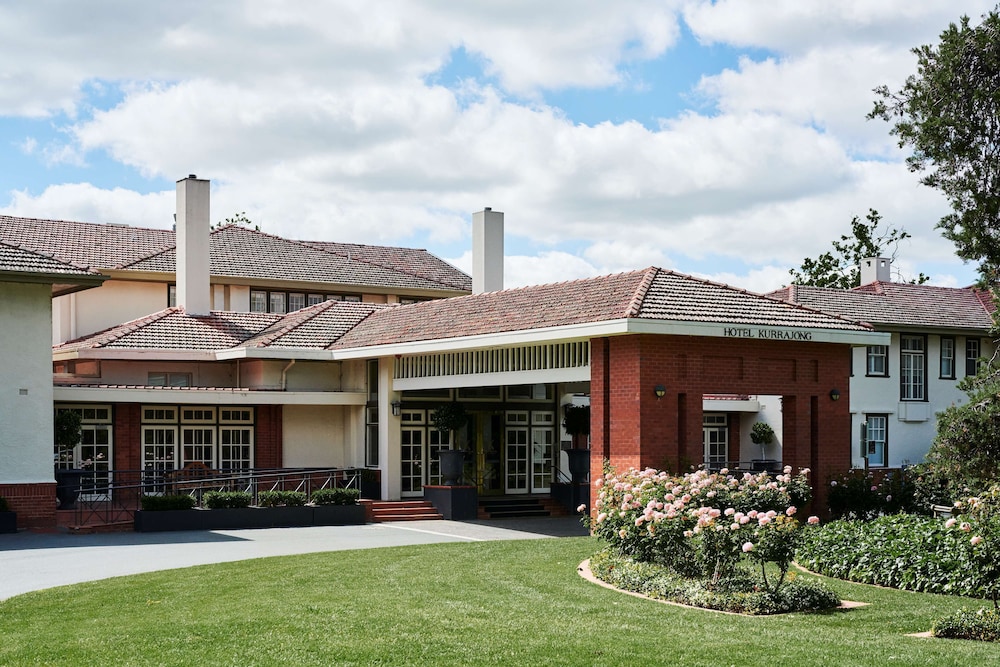 Hotel Kurrajong Canberra 66/67