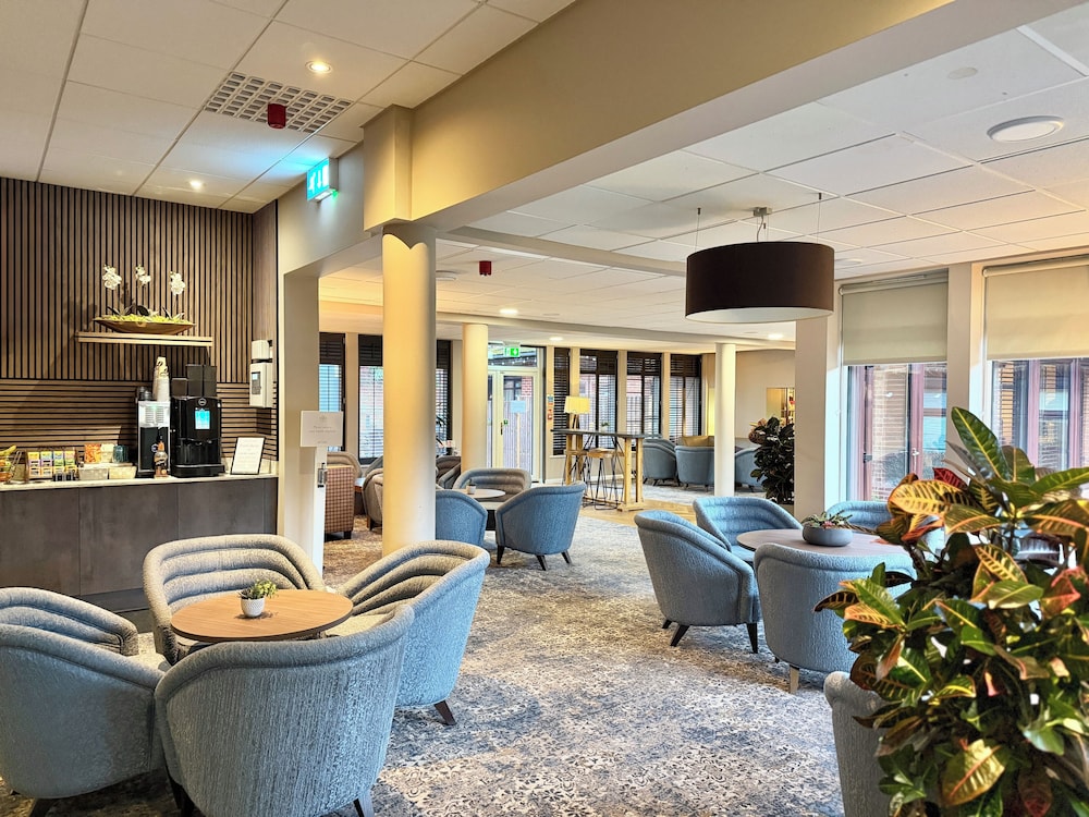 De Vere Horsley Estate 44/72