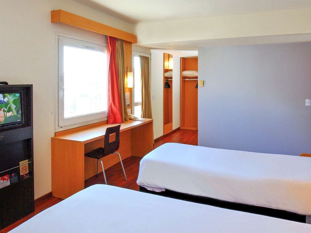 Ibis Buenos Aires Congreso in BUENOS AIRES