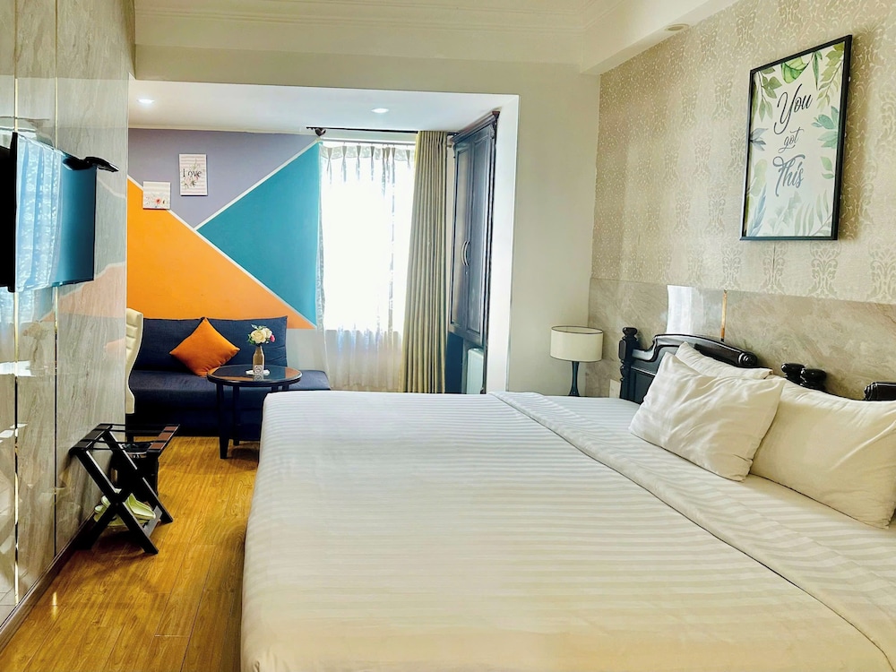 SUITE, DOUBLE BED