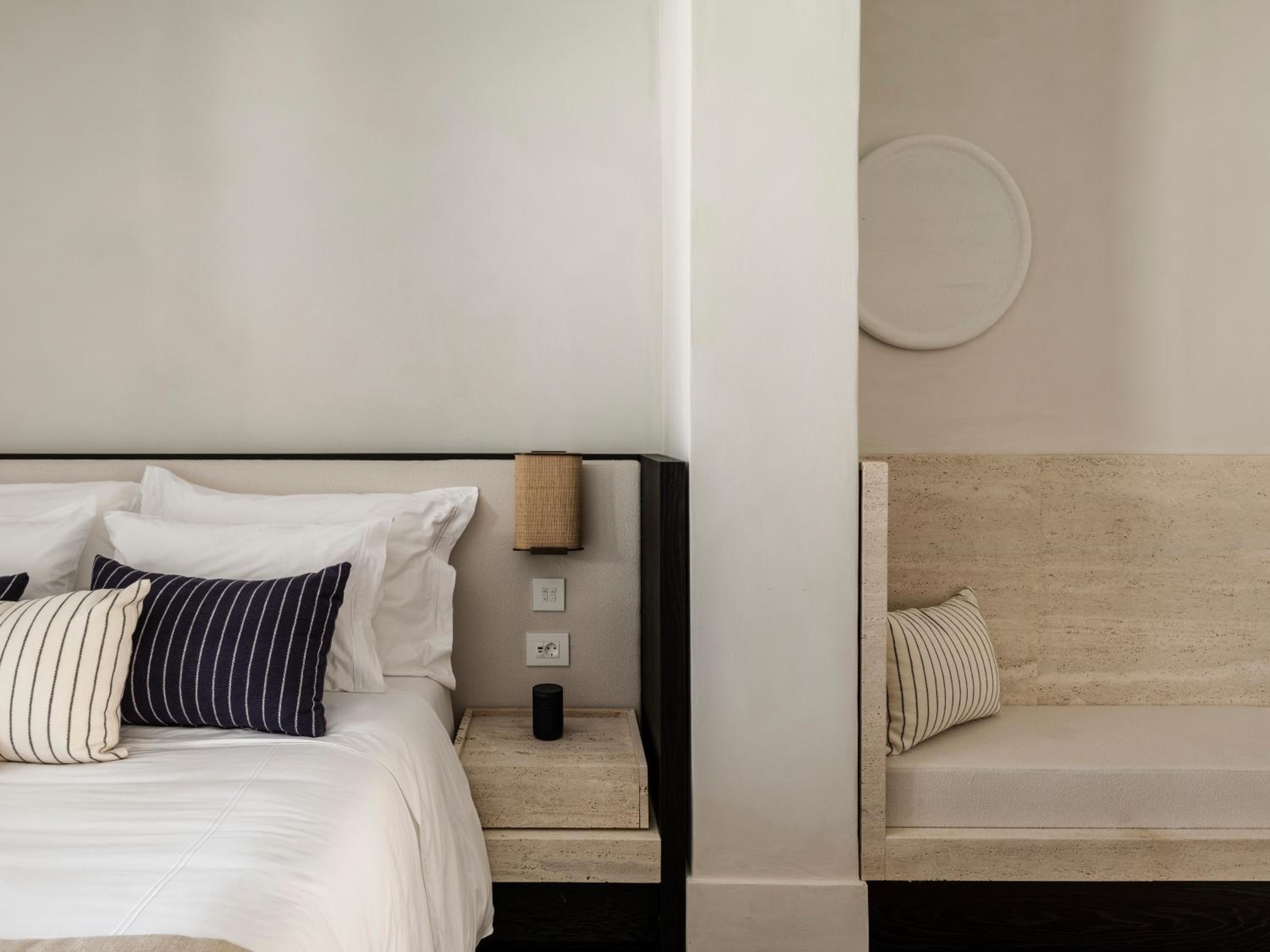 Island, Suite, Queen Bed, Sea View, Outdoor Jetted Tub