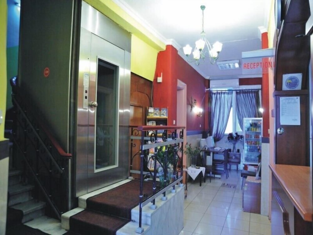 Alexandria Hotel 10/50