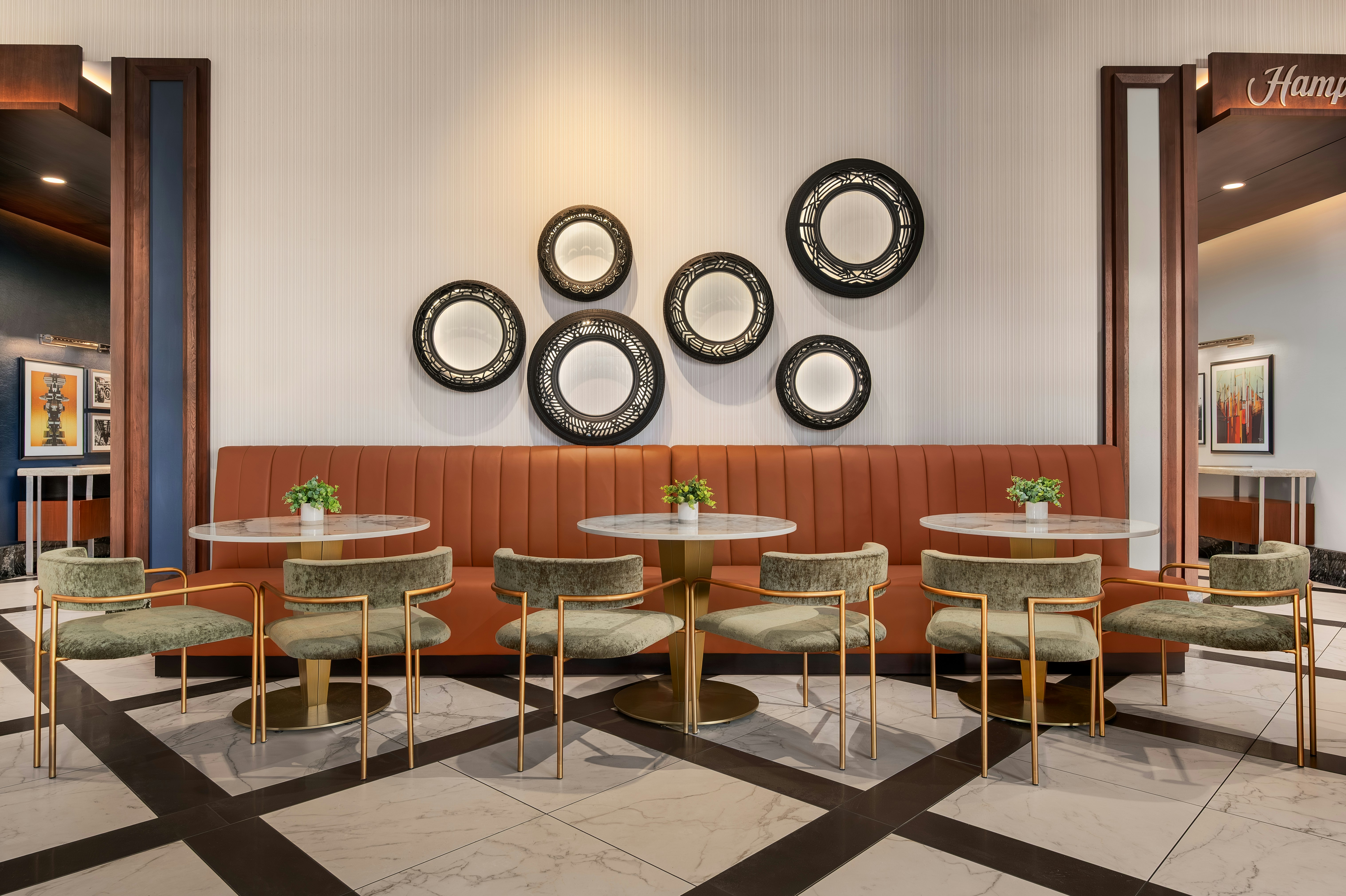 Home2 Suites By Hilton Chicago Mccormick Place Il 33/73