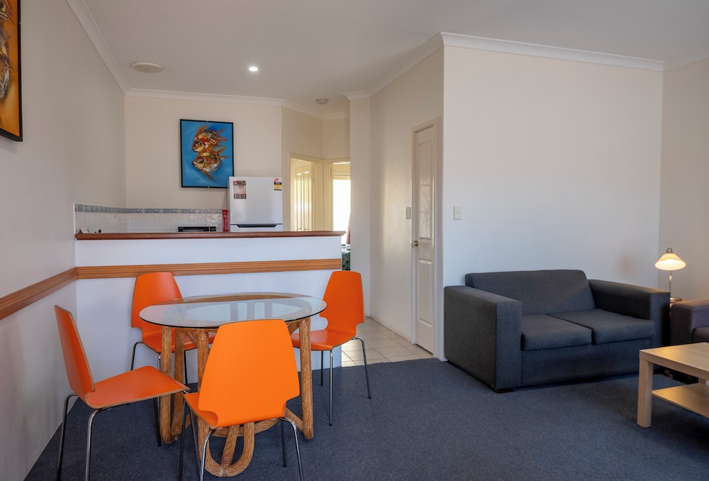 Bunbury Apartment Motel 32/50