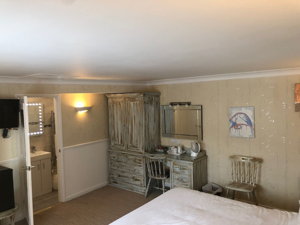The Willow House 13/20