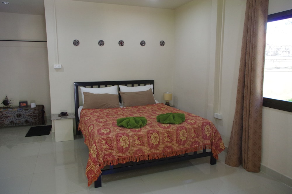 Thai House Beach Resort 16/50