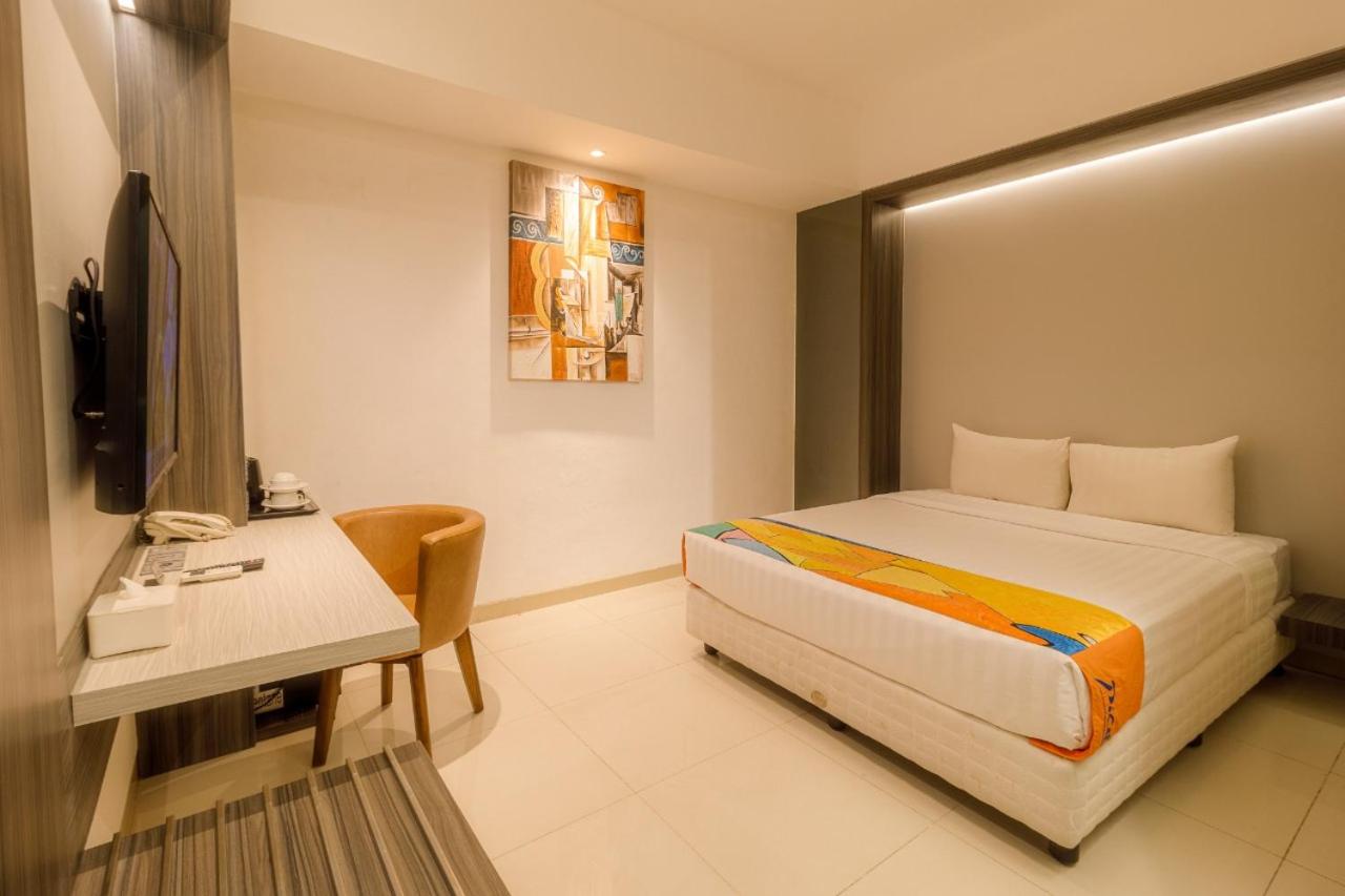 Room, No Window, Standard Wing
