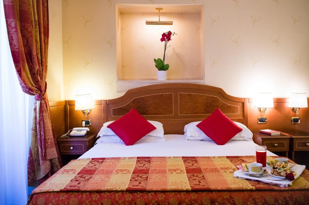 AMADEUS HOTEL ROME 27/50