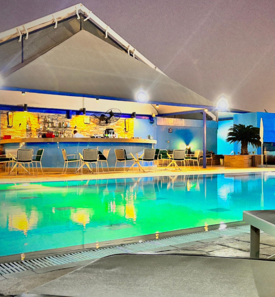 swimming pool spa