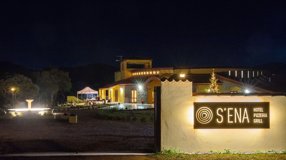 S'Ena Hotel 3/50