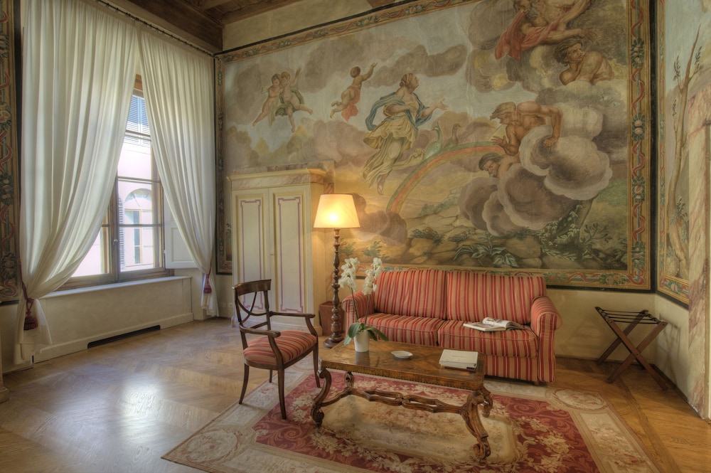 Palazzo Niccolini Al Duomo 55/72