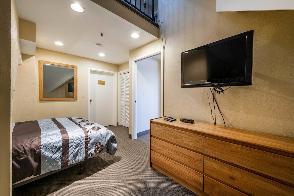 Lodge At Mountain Village 48/77