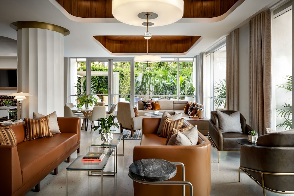 Fairmont Century Plaza Gold Experience 44/73