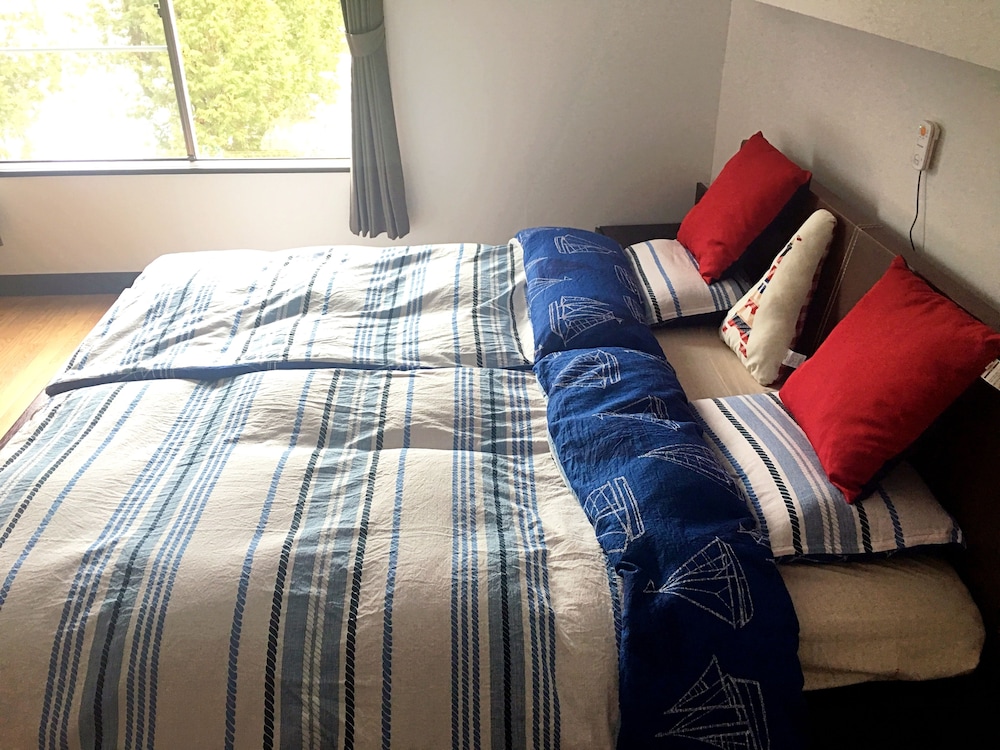 STANDARD, DOUBLE BED